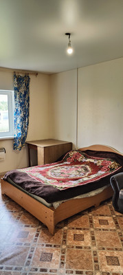 Продам трехкомнатную (3-комн.) квартиру, Поселковая ул, 2, Визябож д