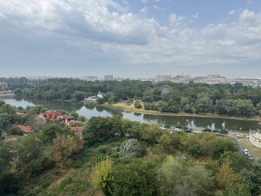 Продам двухкомнатную (2-комн.) квартиру, Кубанская Набережная ул, 23/1, Краснодар г