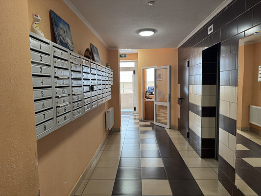 Продам двухкомнатную (2-комн.) квартиру, Кубанская Набережная ул, 23/1, Краснодар г