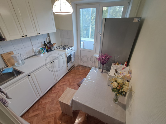 Продам двухкомнатную (2-комн.) квартиру, Севанская ул, 46к1, Москва г