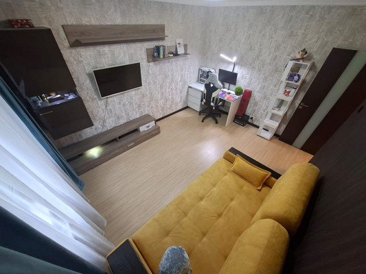 Продам трехкомнатную (3-комн.) квартиру, Батайский проезд, 17, Москва г