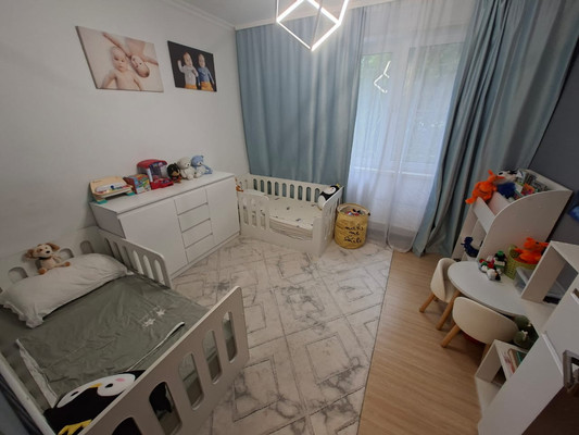 Продам трехкомнатную (3-комн.) квартиру, Батайский проезд, 17, Москва г