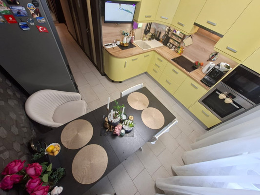 Продам трехкомнатную (3-комн.) квартиру, Батайский проезд, 17, Москва г