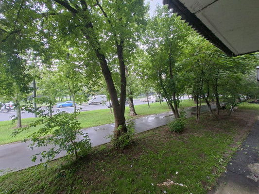 Продам трехкомнатную (3-комн.) квартиру, Батайский проезд, 17, Москва г
