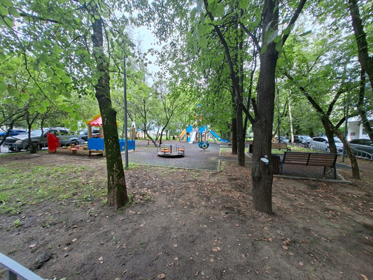 Продам трехкомнатную (3-комн.) квартиру, Батайский проезд, 17, Москва г