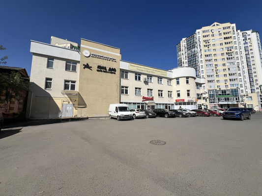 Сдам торговое помещение 150 м2, Бажова ул, 70, Екатеринбург г