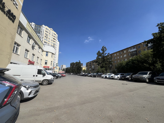 Сдам торговое помещение 150 м2, Бажова ул, 70, Екатеринбург г