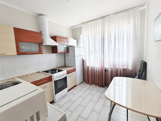 Продам однокомнатную (1-комн.) квартиру, 1-го Мая ул, 388, Краснодар г