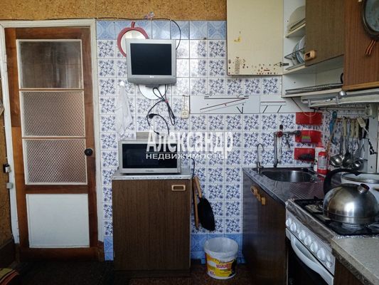 Продам двухкомнатную (2-комн.) квартиру, Александра Товпеко ул, 18, Понтонный п