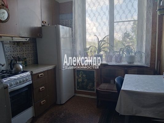 Продам двухкомнатную (2-комн.) квартиру, Александра Товпеко ул, 18, Понтонный п