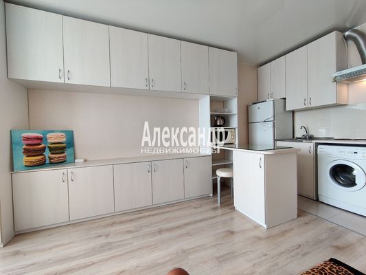 Продам однокомнатную (1-комн.) квартиру, Авиаторов Балтики пр-кт, 5, Мурино п