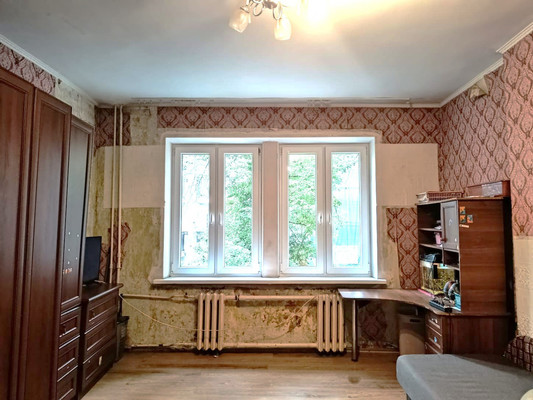 Продам двухкомнатную (2-комн.) квартиру, Березовая ул, 18, Калининград г