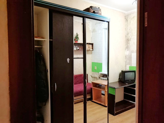 Продам двухкомнатную (2-комн.) квартиру, Березовая ул, 18, Калининград г