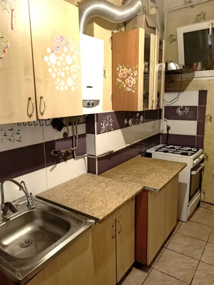 Продам двухкомнатную (2-комн.) квартиру, Березовая ул, 18, Калининград г