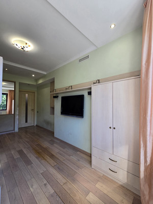 Продам трехкомнатную (3-комн.) квартиру, Рюхина ул, 12а, Санкт-Петербург г