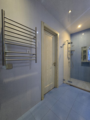 Продам трехкомнатную (3-комн.) квартиру, Рюхина ул, 12а, Санкт-Петербург г