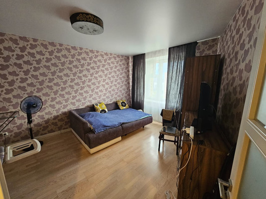 Продам однокомнатную (1-комн.) квартиру, Бадаева ул, 14Ак1, Санкт-Петербург г