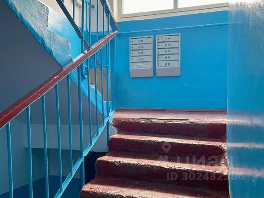 Продам трехкомнатную (3-комн.) квартиру, Майкопская ул, 2В, Родниковый п