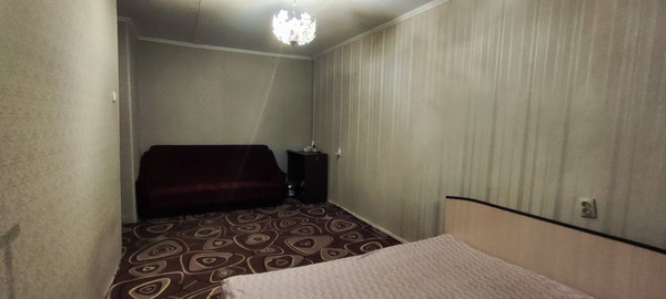 Продам двухкомнатную (2-комн.) квартиру, Дорожная ул, 3, Октябрьский рп