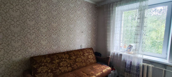 Продам двухкомнатную (2-комн.) квартиру, Дорожная ул, 3, Октябрьский рп
