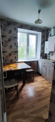 Продам двухкомнатную (2-комн.) квартиру, Дорожная ул, 3, Октябрьский рп