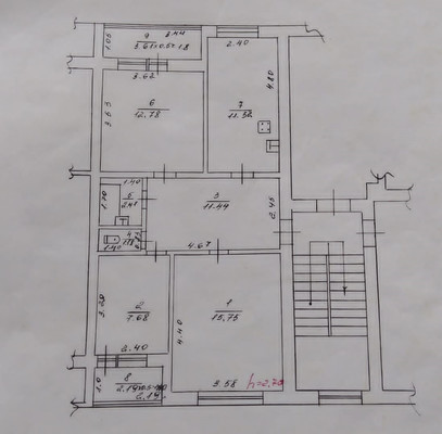 Продам трехкомнатную (3-комн.) квартиру, Пролетарская ул, 196, Апшеронск г