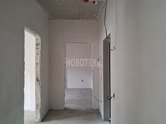 Продам однокомнатную (1-комн.) квартиру, Кириченко ул, 7к5, Горячий Ключ г