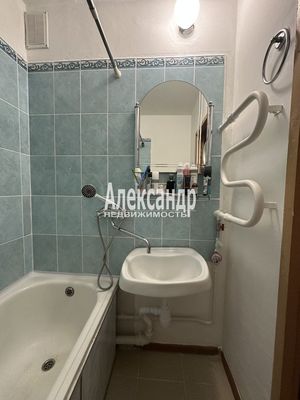 Продам двухкомнатную (2-комн.) квартиру, Боткинская ул, 15к2, Санкт-Петербург г