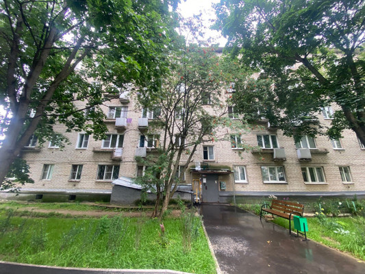 Продам однокомнатную (1-комн.) квартиру, Спортивная ул, 21, Селятино рп