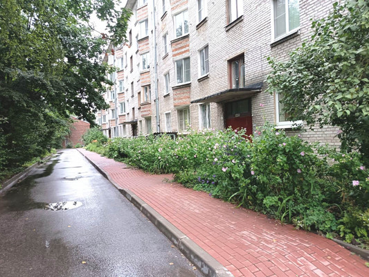 Продам однокомнатную (1-комн.) квартиру, Радищева ул, 5, Гатчина г