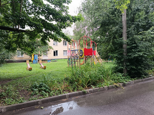 Продам однокомнатную (1-комн.) квартиру, Радищева ул, 5, Гатчина г