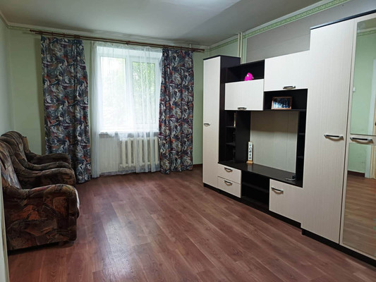 Продам однокомнатную (1-комн.) квартиру, Радищева ул, 5, Гатчина г
