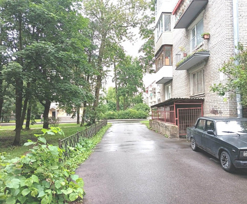Продам однокомнатную (1-комн.) квартиру, Радищева ул, 5, Гатчина г