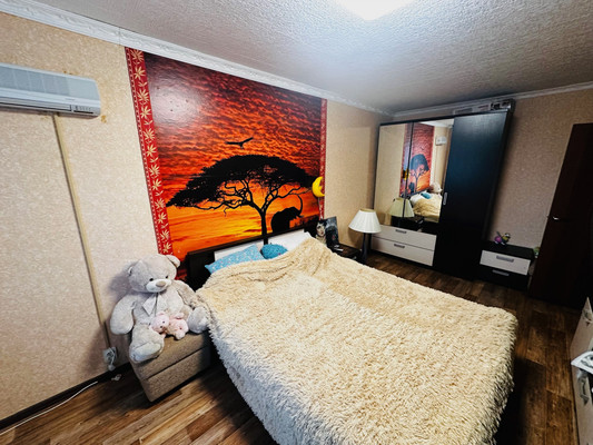 Продам трехкомнатную (3-комн.) квартиру, Разведчика Петрова ул, 4, Переславль-Залесский г