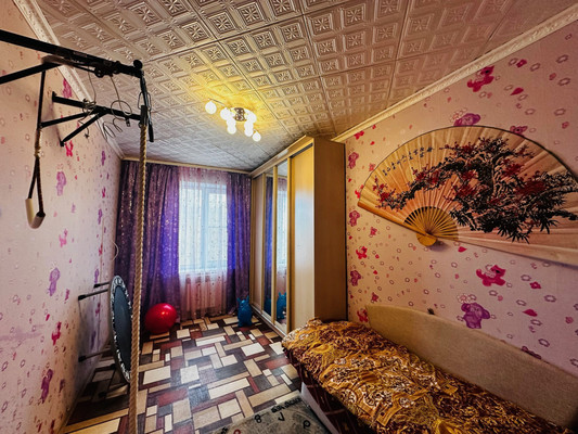 Продам трехкомнатную (3-комн.) квартиру, Разведчика Петрова ул, 4, Переславль-Залесский г