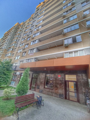 Продам двухкомнатную (2-комн.) квартиру, Красных Партизан ул, 1/4к10, Краснодар г