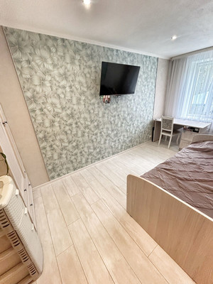 Продам трехкомнатную (3-комн.) квартиру, 2-й Онежский проезд, 16, Краснодар г