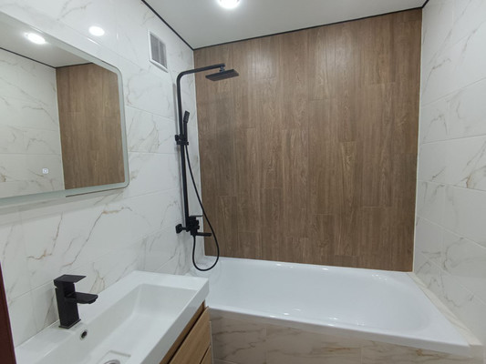 Продам многокомнатную квартиру, Цветочная ул, 2, Ишим г