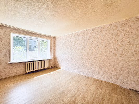 Продам двухкомнатную (2-комн.) квартиру, Орловская ул, 23, Брянск г