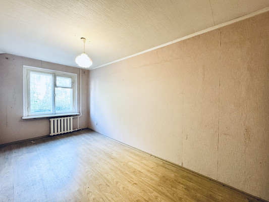 Продам двухкомнатную (2-комн.) квартиру, Орловская ул, 23, Брянск г