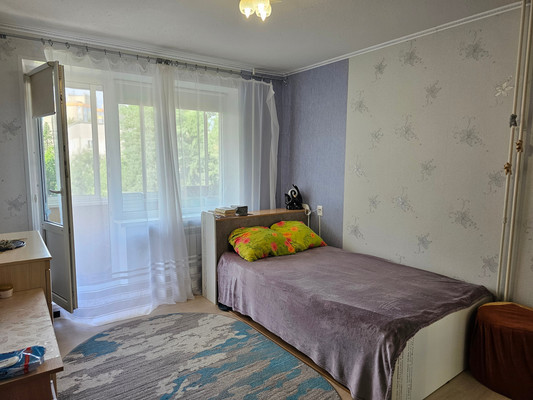 Продам трехкомнатную (3-комн.) квартиру, Ленинградская ул, 4, Костомукша г