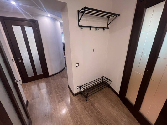Продам трехкомнатную (3-комн.) квартиру, Садовая ул, 4, Горки д