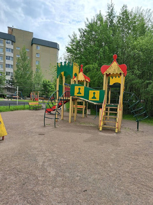 Продам двухкомнатную (2-комн.) квартиру, Шоссейная ул, 38, Бугры п