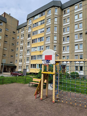 Продам двухкомнатную (2-комн.) квартиру, Шоссейная ул, 38, Бугры п