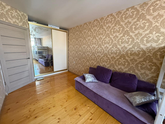 Продам однокомнатную (1-комн.) квартиру, Туровская ул, 3, Горки д