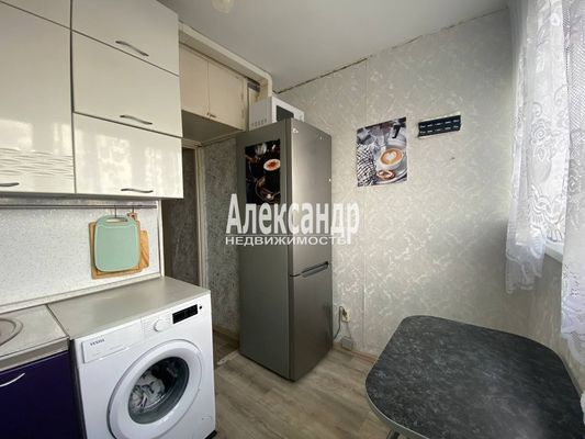 Продам трехкомнатную (3-комн.) квартиру, Бухарестская ул, 78, Санкт-Петербург г
