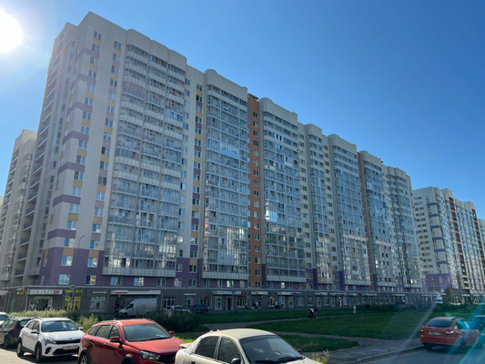 Продам двухкомнатную (2-комн.) квартиру, Екатерининская ул, 10, Мурино п