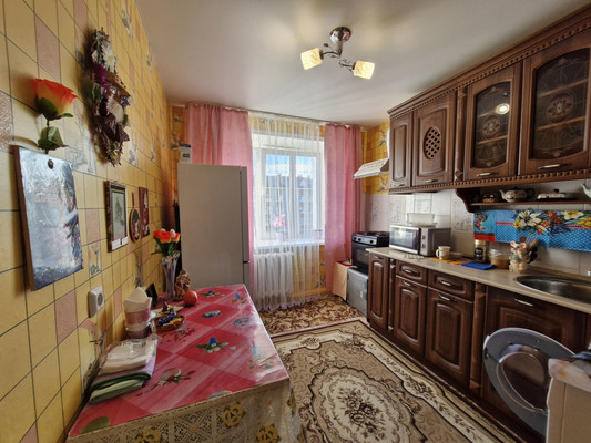 Продам однокомнатную (1-комн.) квартиру, Калинина ул, 112, Ишим г