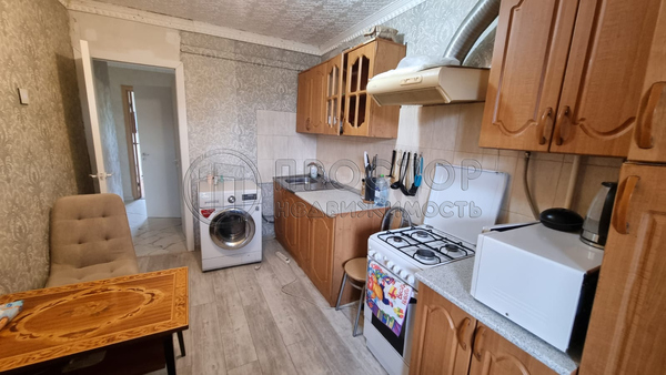 Продам трехкомнатную (3-комн.) квартиру, Ватутина ул, 3, Можайск г