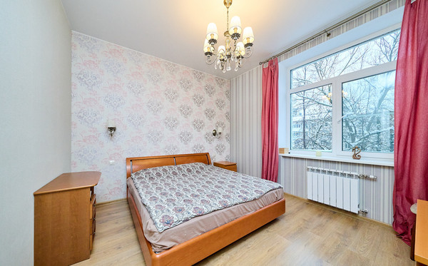 Продам многокомнатную квартиру, Варшавская ул, 26, Санкт-Петербург г